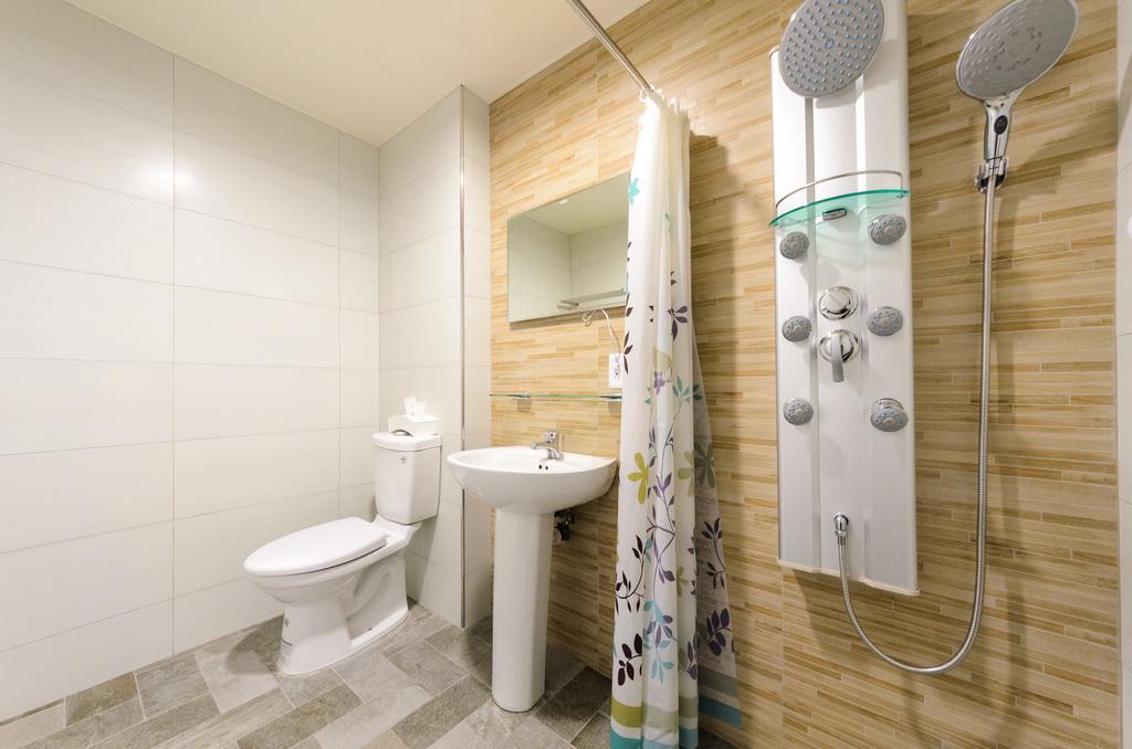 Beautiful Dream Tainan Homestay Exterior photo