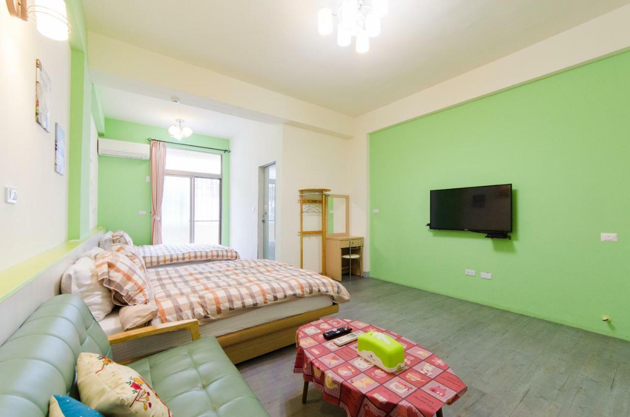 Beautiful Dream Tainan Homestay Exterior photo